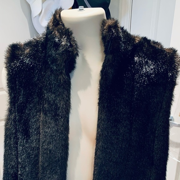 Jackets & Blazers - Women Faux Fur Vests.